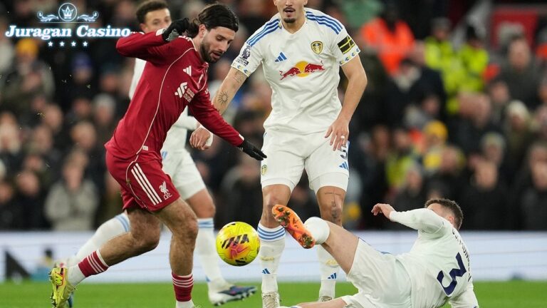Michael Carrick Peringatkan Manchester United: Leeds United Bukan Tim Papan Bawah