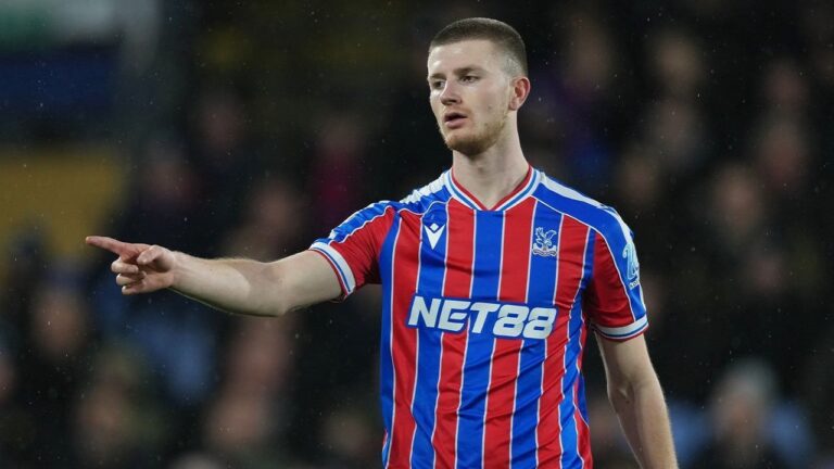 Ryan Giggs Desak Michael Carrick Rekrut Adam Wharton ke Manchester United: Dia Sudah MU Banget!