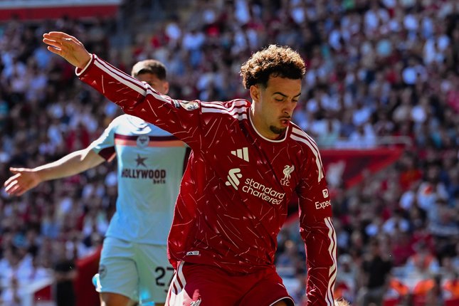 Curtis Jones dalam laga Liverpool vs Brentford di Liga Inggris,
