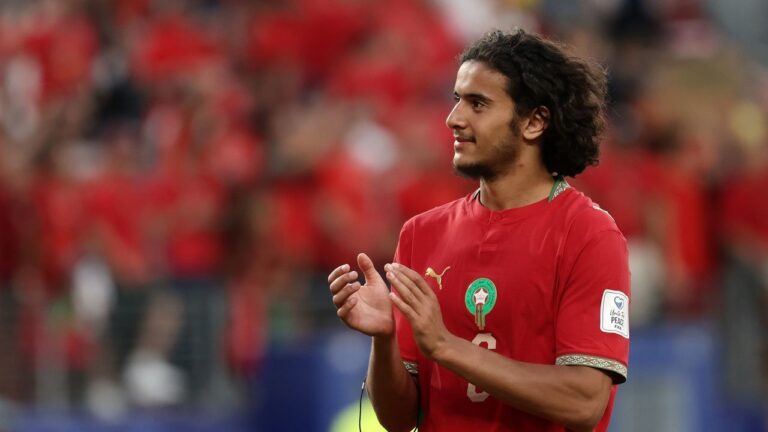 Ayyoub Bouaddi usai terjun di laga Brasil vs Maroko di Piala Dunia 2026,